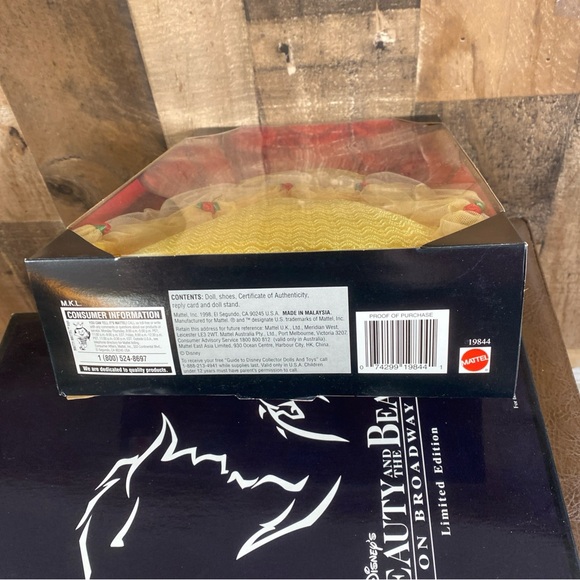 Beauty & Beast on Broadway Belle 19844 Disney & Doll 1998 Barbie Vintage New - Picture 11 of 16
